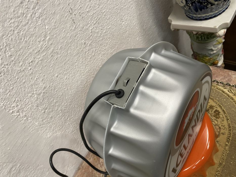 Стара светеща реклама на ледена напитка