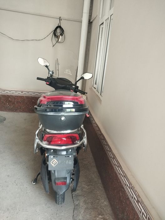 Срочно продам электроскутер