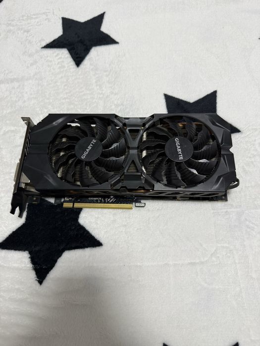 Placa video AMD Radeon R9 390 8gb Vram