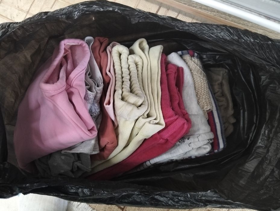 Продам пакет вещей