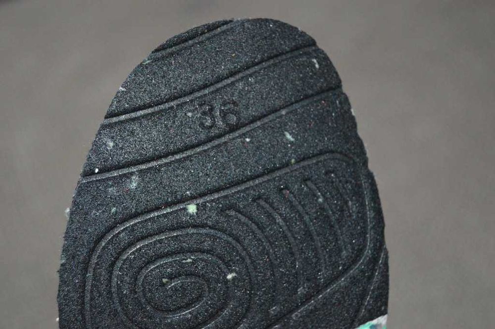 Ghete lucru Elten marime 36 citeste anuntul