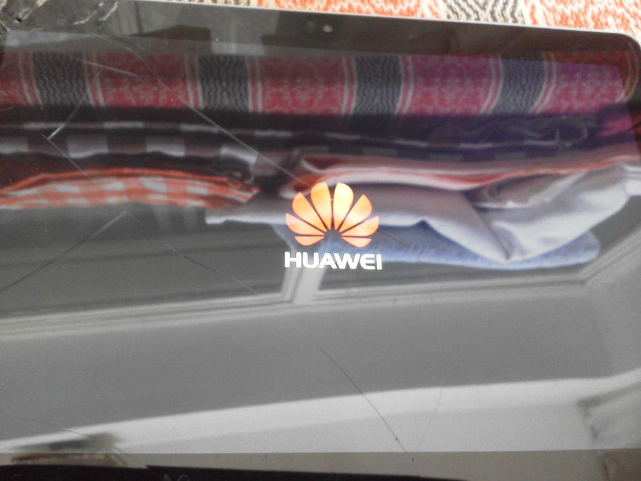 Tableta HUAWEI(Cu defectiuni).