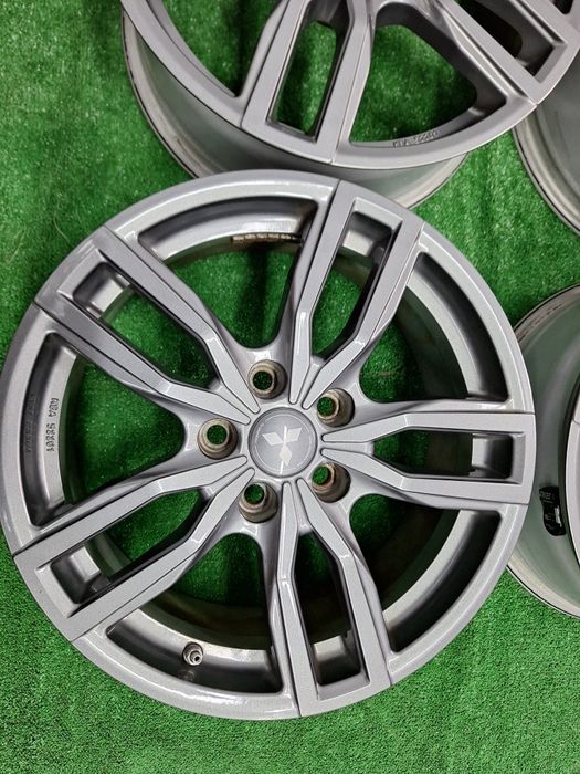 Мицубиши-17цола-5/114,3-оригинални-с датчици