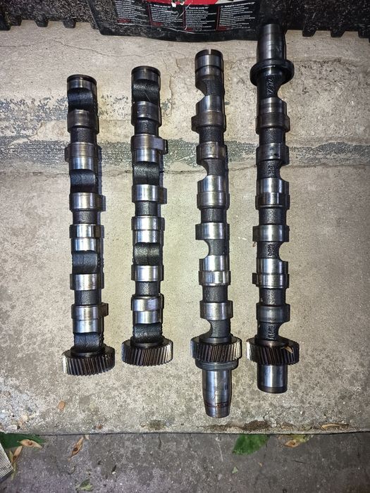 Vând pompa injecție pt audi A6 C5 2.5 150-180 cp