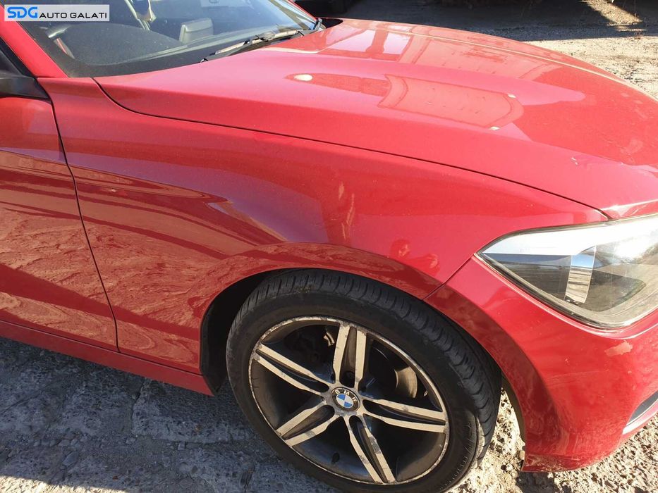 Aripa Dreapta Fata BMW Seria 1 F20 F21 2011 - 2019 Culoare A61 Crimson Red [C9473]