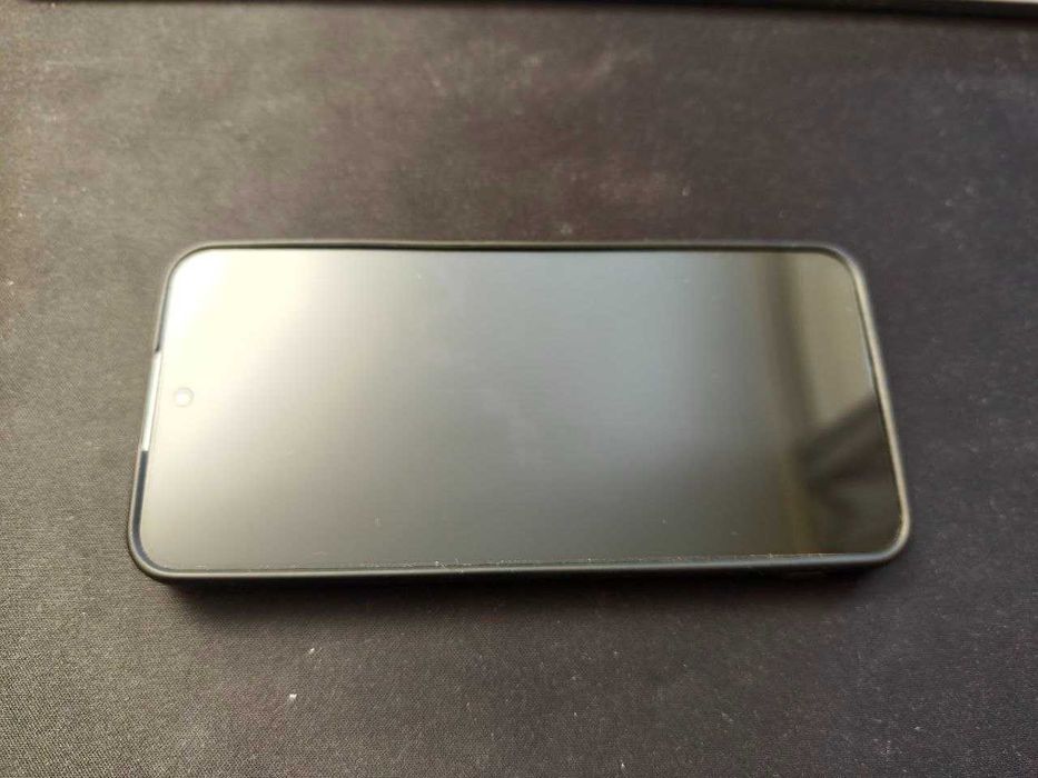 Телефон Xiaomi 13