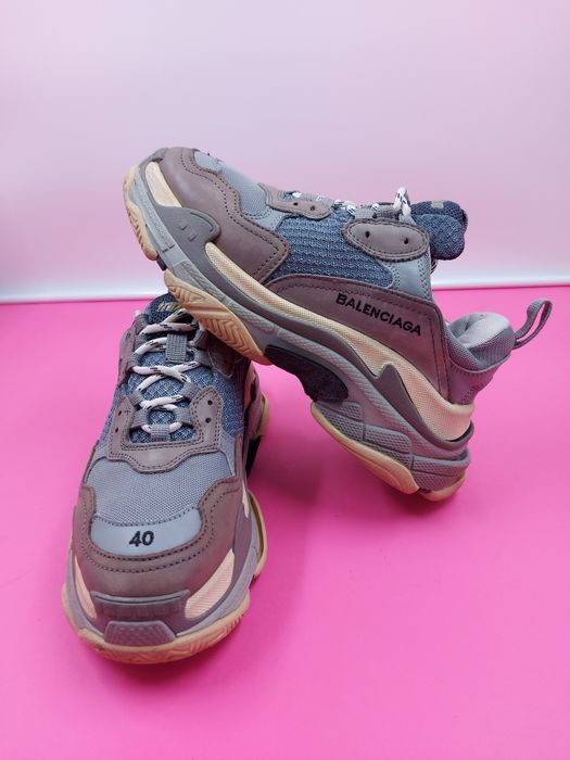 Balenciaga Triple S номер 40 Оригинални сникърси