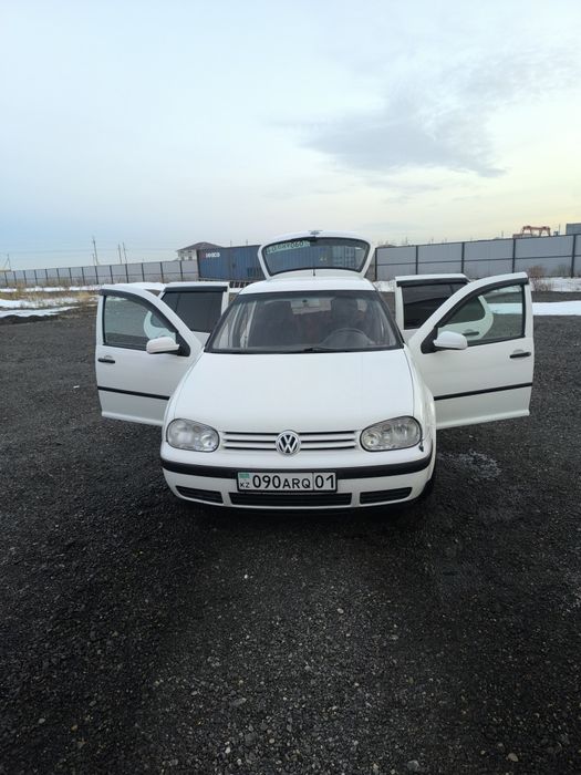 Гольф 4 в хорошем состоянии.