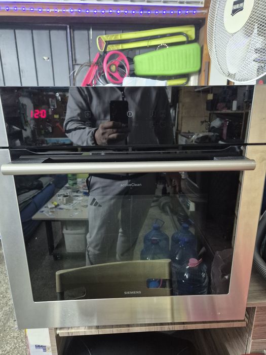 Фурна за вграждане Siemens