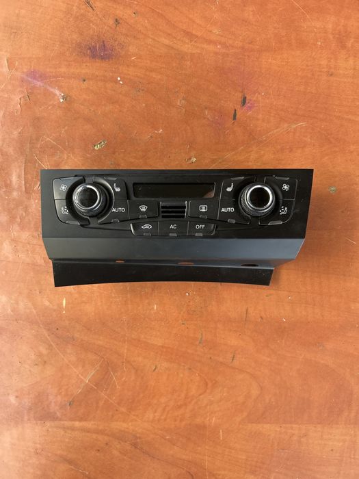 Panou comanda climatizare audi a4b8 an 2008