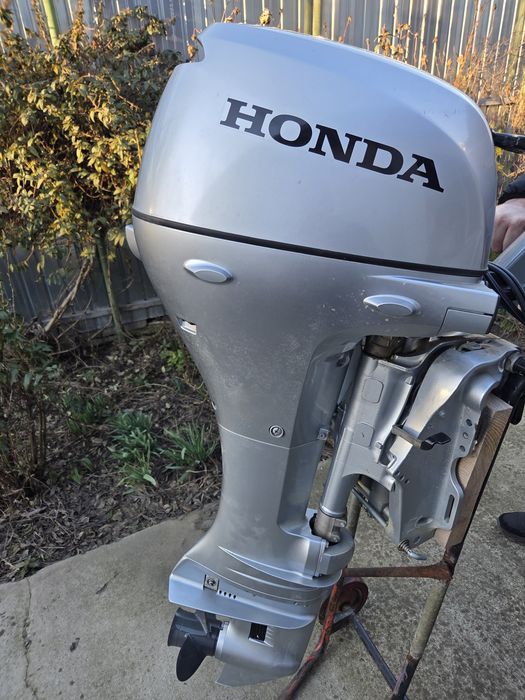 Vând motor HONDA