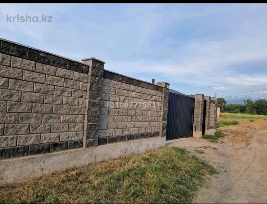 Продаётся дом в посёлке Туздыбастау