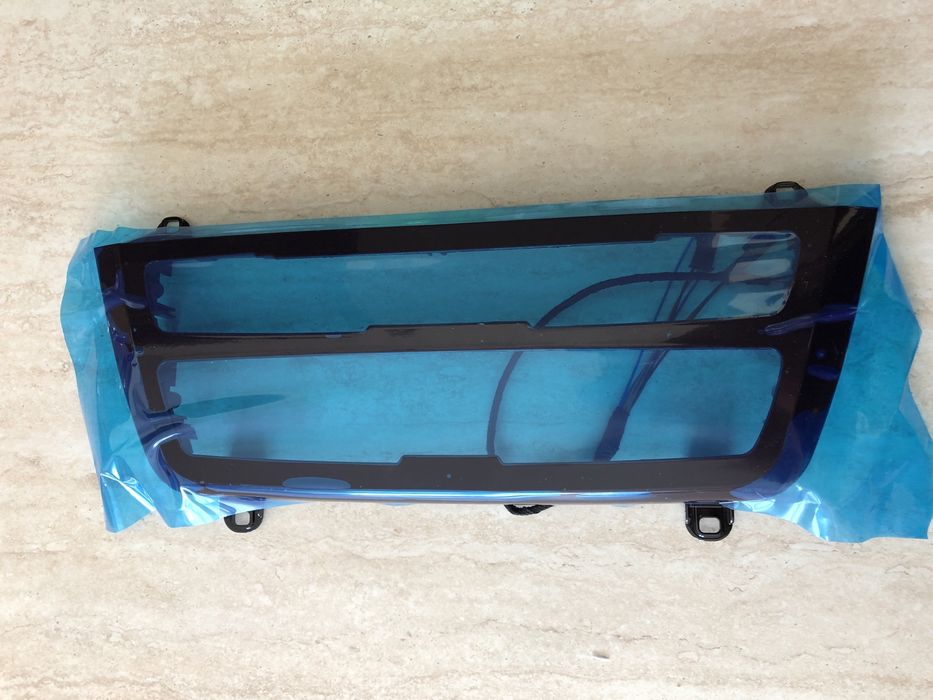 Светеща централна конзола за бмв ф30/1 Lci