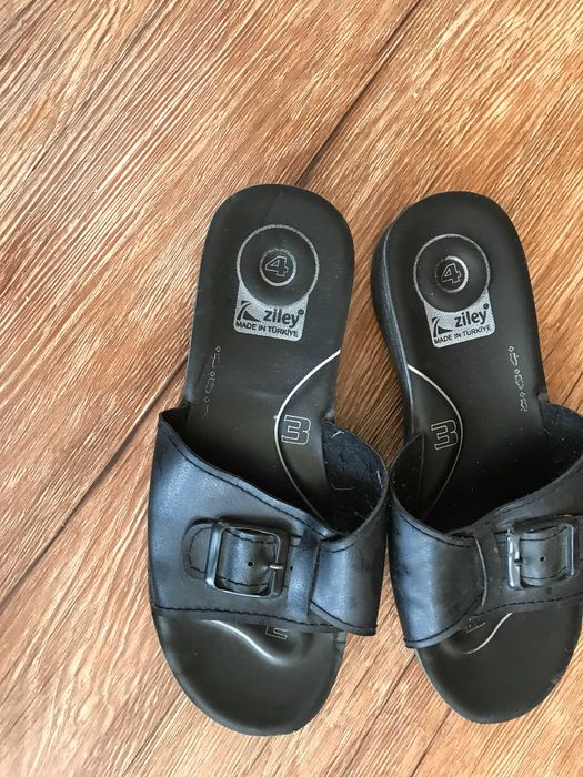 Тапочки  35 размера