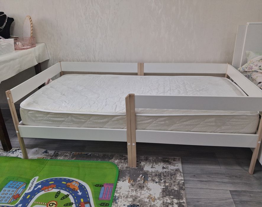 Продам кровать детскую