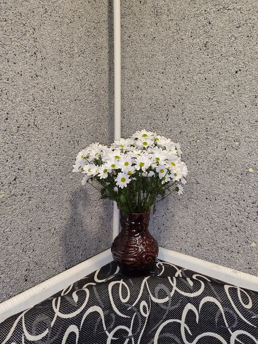 Продам вазу декоративную