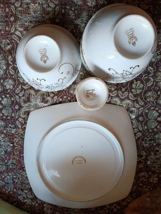 Продам селедочницы разные