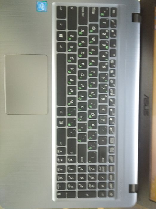 Asus noutbuk ofisniy