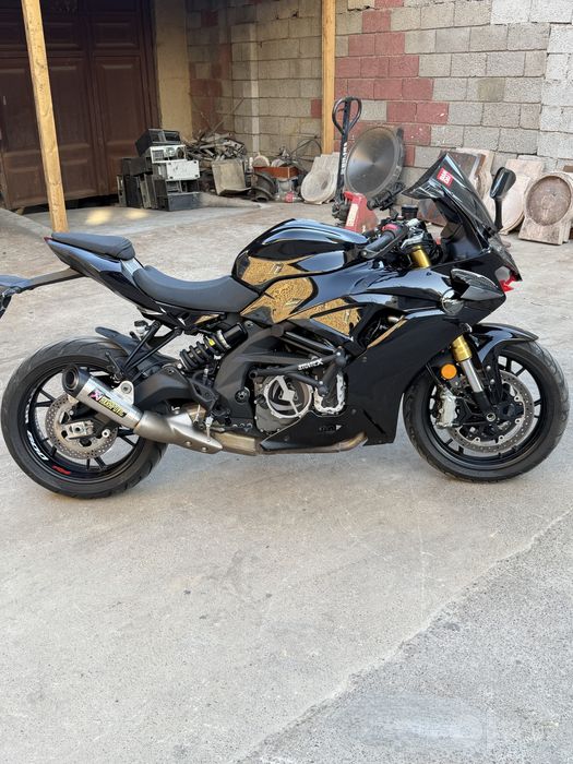 QJ moto 600 RR---