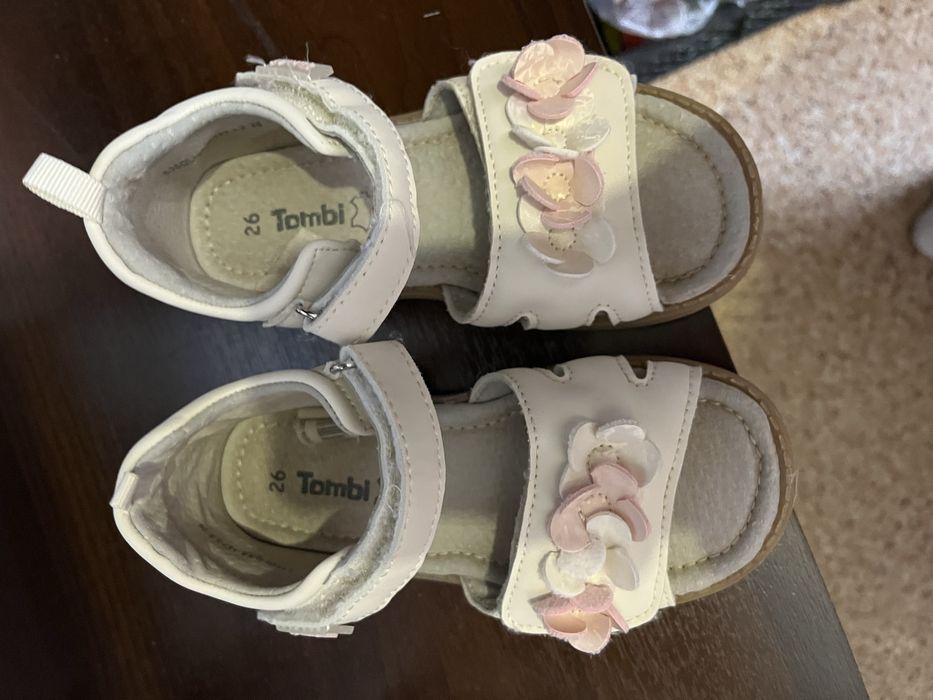 Детская обувь на все сезоны