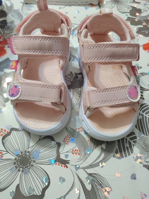 Сандали детские