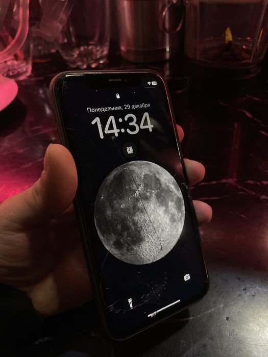 Продается Iphone XR 64gb (83%)