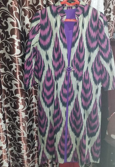 xolati yaxshi bir ikki martta kiyganmman adrasdan tikilgan