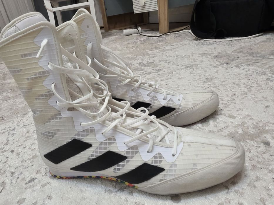 Продаю боксер Adidas original,РАЗМЕР 42-42.5