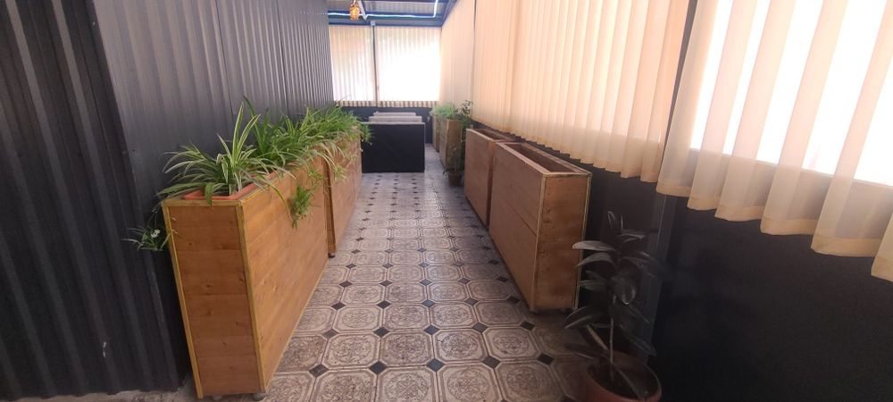 Gul qoyilgan taxtalar