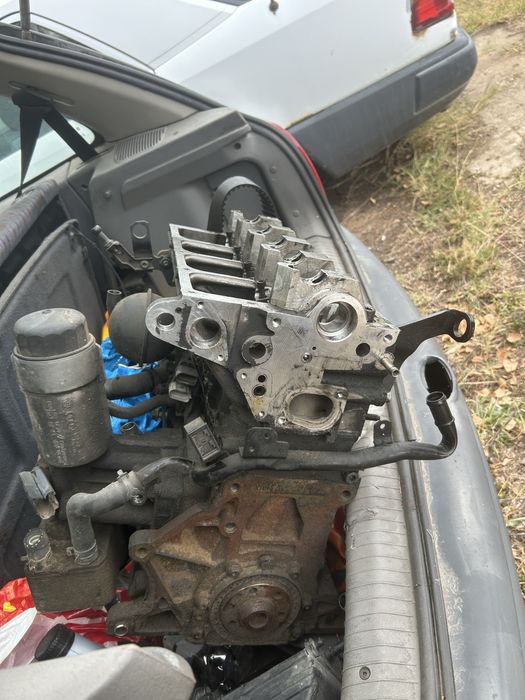 Двигател 1.9 BLS