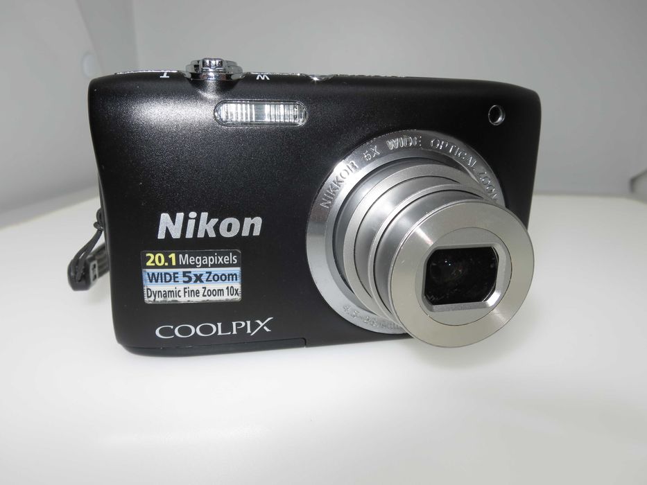 Nikon Coolpix S2900 ултра компактен фотоапарат камера 20 мегапискела