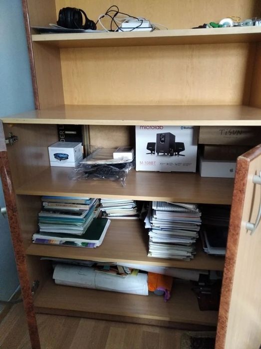 Продам мебель (шкафы)