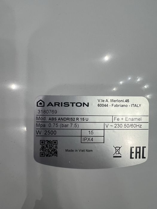 Водонагреватель Ariston 15л