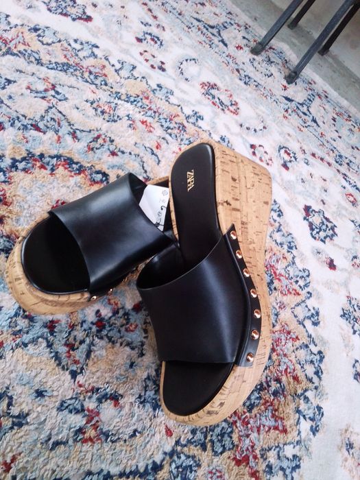 Vând sandale Zara nou nouțe