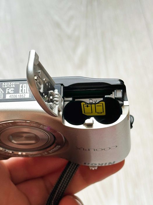 Цифров фотоапарат Nikon Coolpix L29 – Идеално състояние