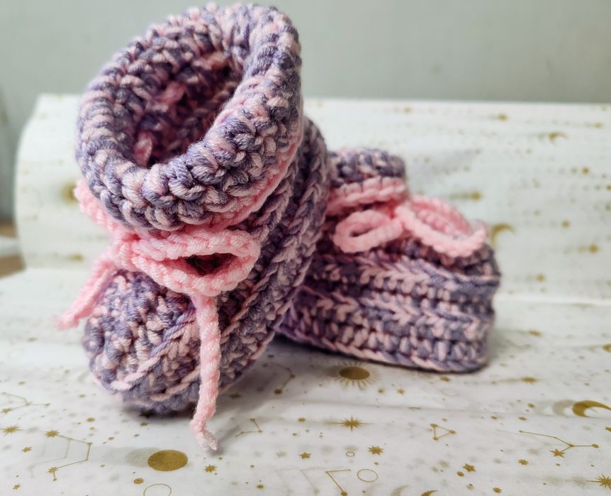 Ръчно плетени бебешки терлички
