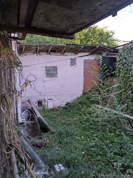 Продам дачный участок с жилой постройкой