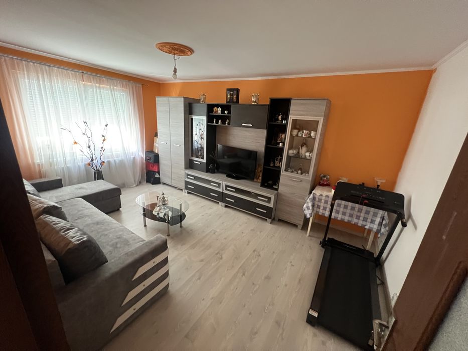 Proprietar - Vând apartament 3 camere decomandate, parter, renovat complet - Cartierul Armatei