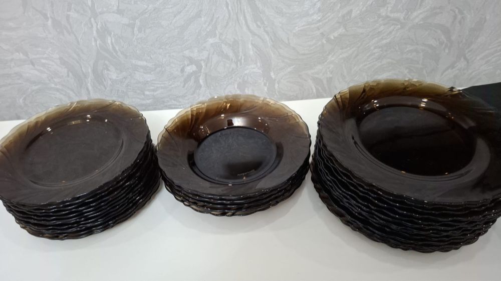 Набор тарелок из стекла. Luminarc.