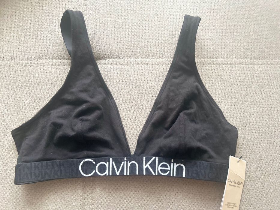 Сутиени Calvin Klein, Juice Couture,