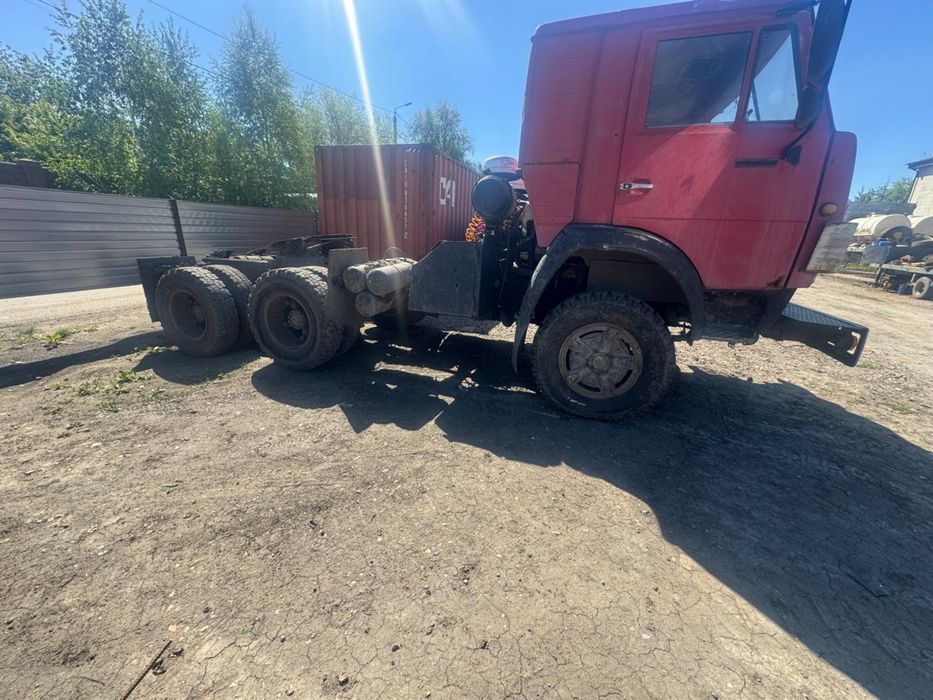 Продам камаз тягач