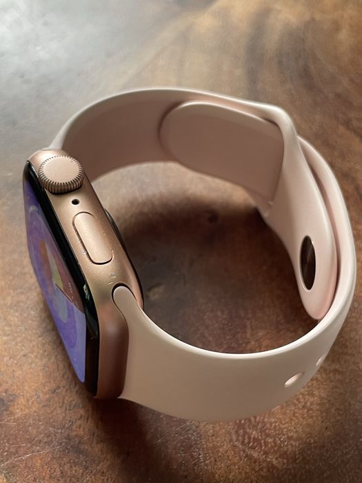 Apple watch SE 40mm rose gold