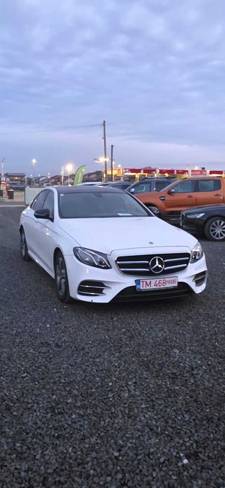 Vand schimb Mercedes
