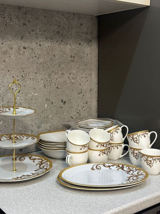 Сервиз столовый,набор посуды