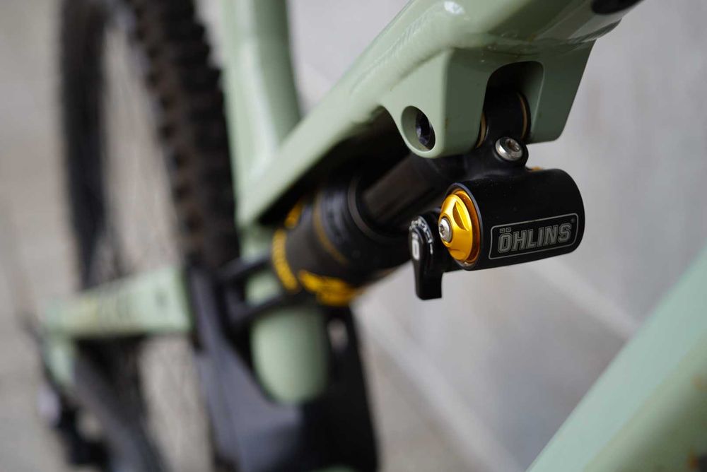 2021 COMMENCAL Meta AM 29 170mm. OHLINS