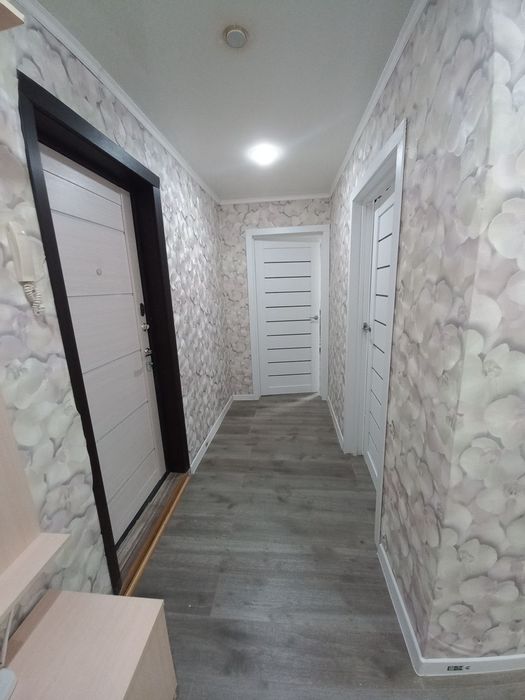 Продам 2к.кв в центре 3/5