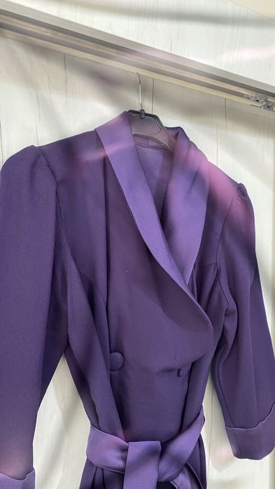 Официална рокля