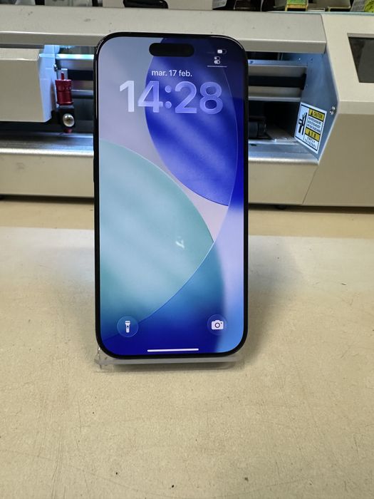 Iphone 16 pro / 128 gb / 94% baterie / garantie