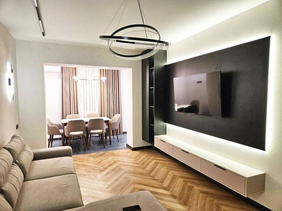 Новомосковская 3х-комнатная 75м2 Евроремонт