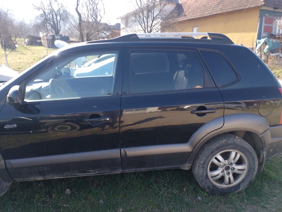 Vând sau schimb Hyundai